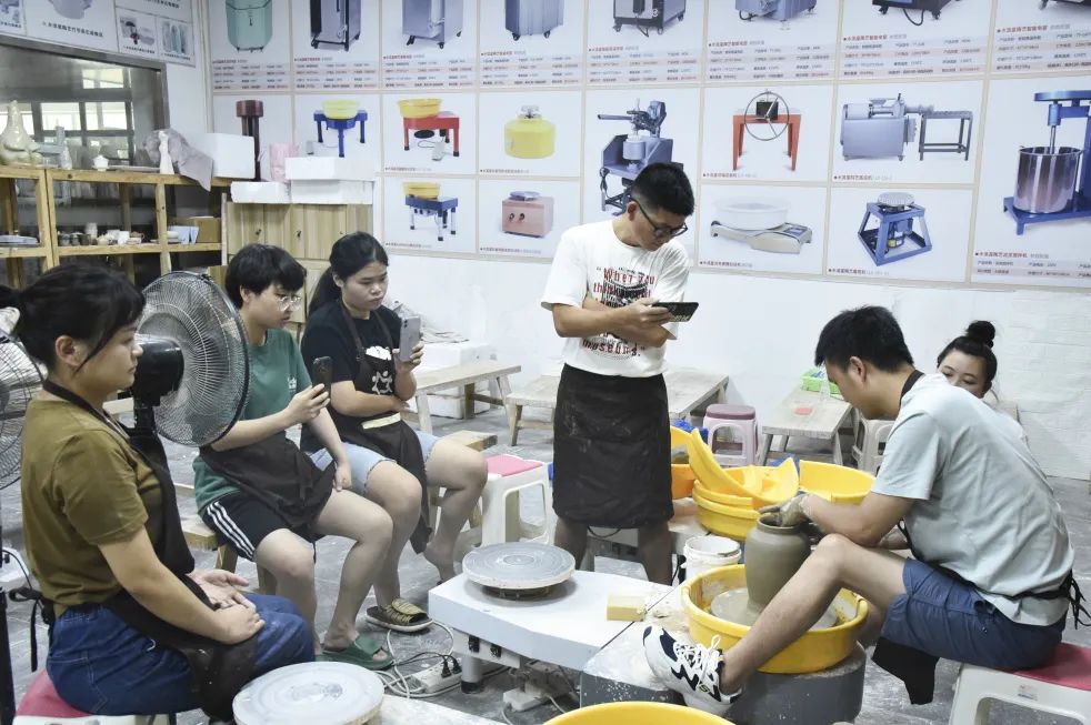 1665712987307571.jpg 1665712987307571.jpg